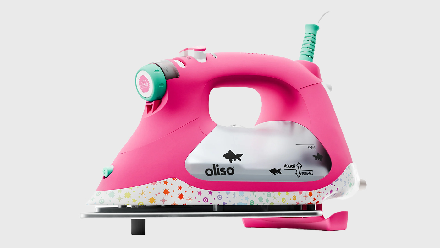 Ferro Oliso SmartIron ProPlus Tula Pink — vista lateral com apoios iTouch visíveis